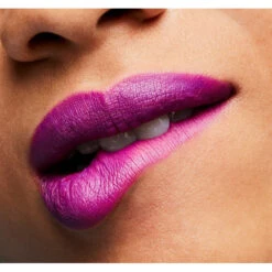MAC Cosmetics Matte Lipstick Heroine 8 MAC Cosmetics Matte Lipstick Heroine -Plein 1013961 3